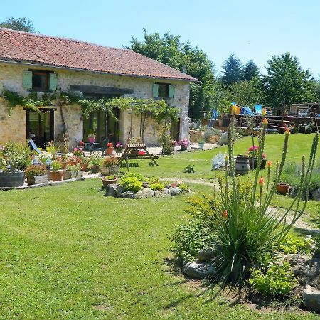 Вилла Chez Daisy Montbron Экстерьер фото